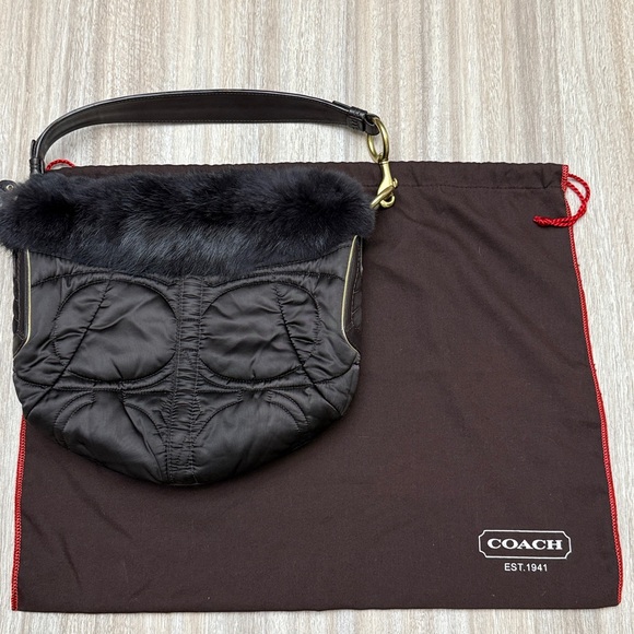 Y2K vintage Coach Ski Quilted Shoulder Bag with Fur Trim - Picture 9 of 13